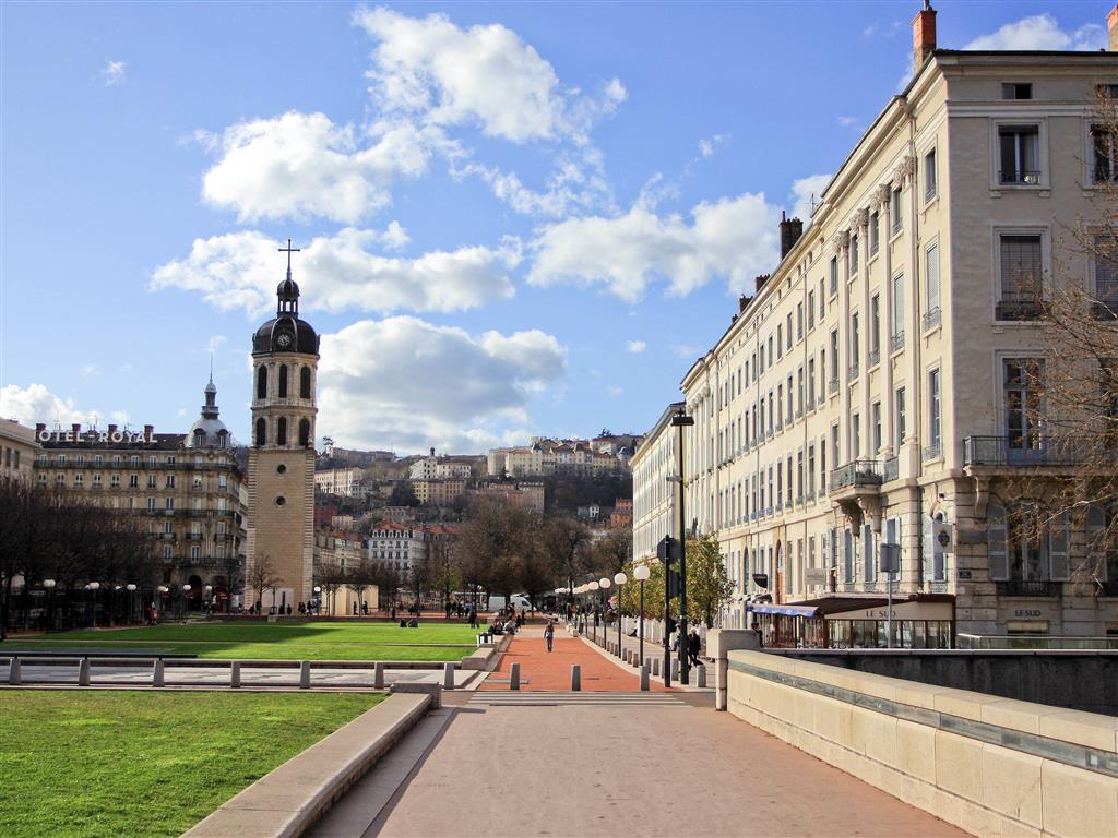 Hotel Ibis Lyon Est Chaponnay Zewnętrze zdjęcie