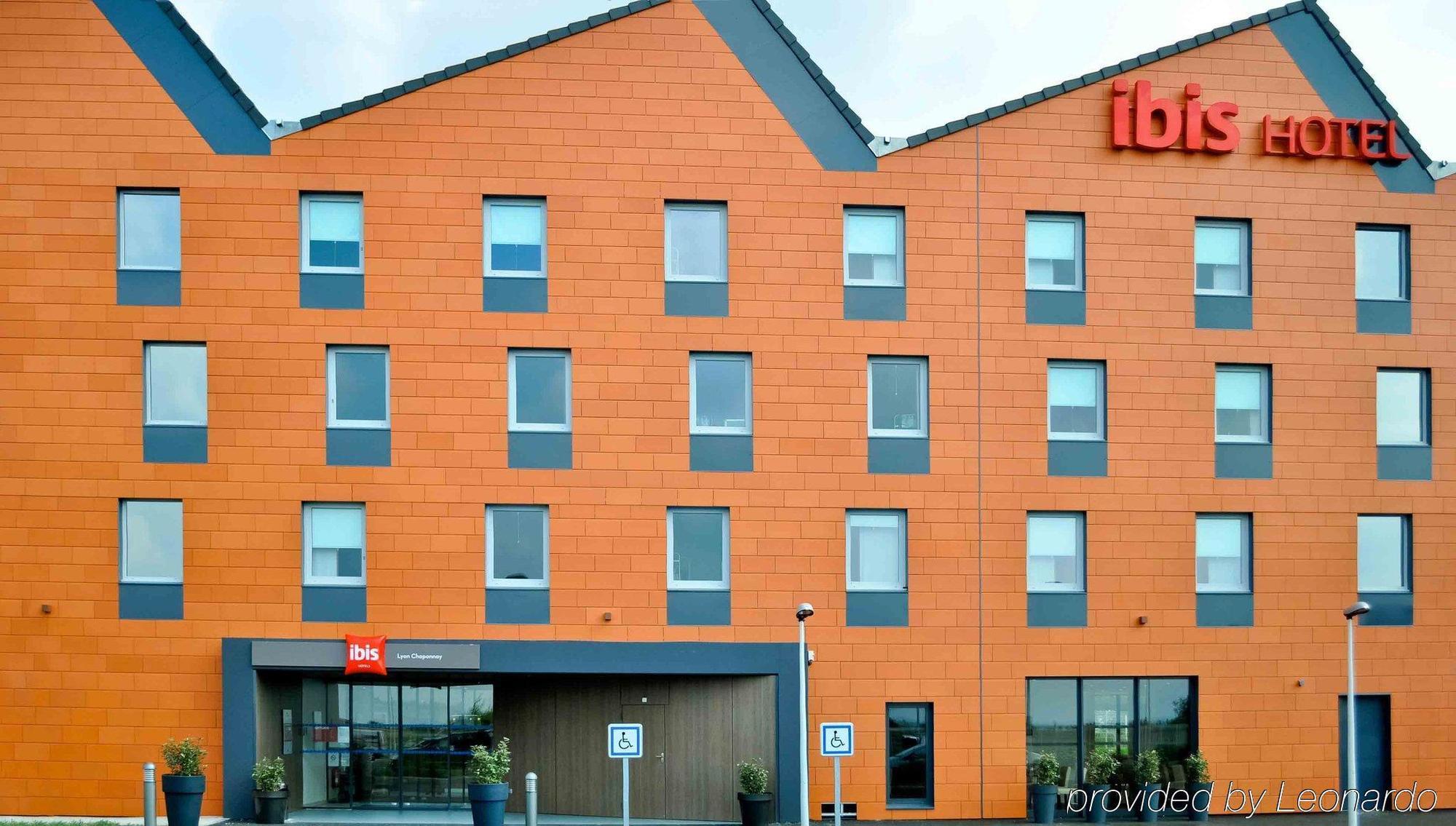 Hotel Ibis Lyon Est Chaponnay Zewnętrze zdjęcie